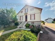 Maison à COSNE-COURS-SUR-LOIRE