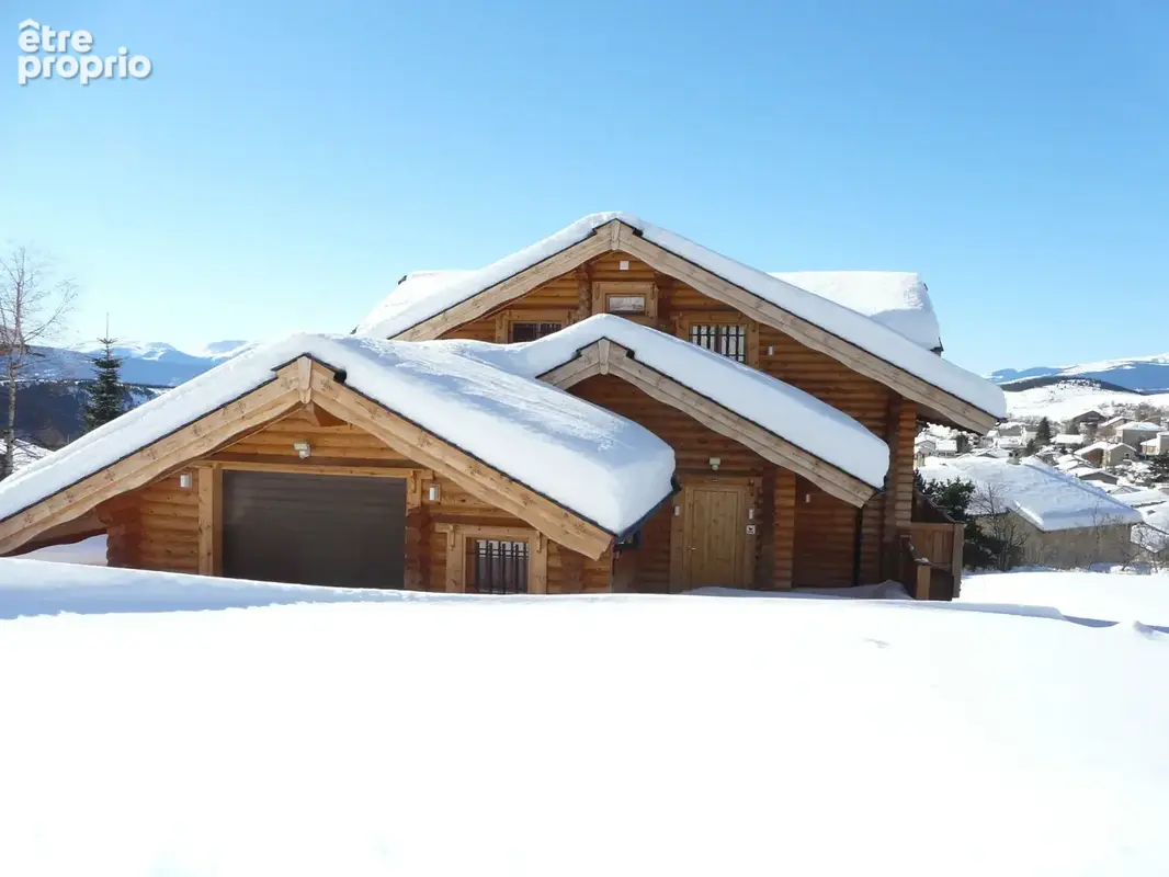 FONT-ROMEU - A vendre somptueux chalet de prestige de 263 m2 avec espace bien-être et vue panoramique - photo 2