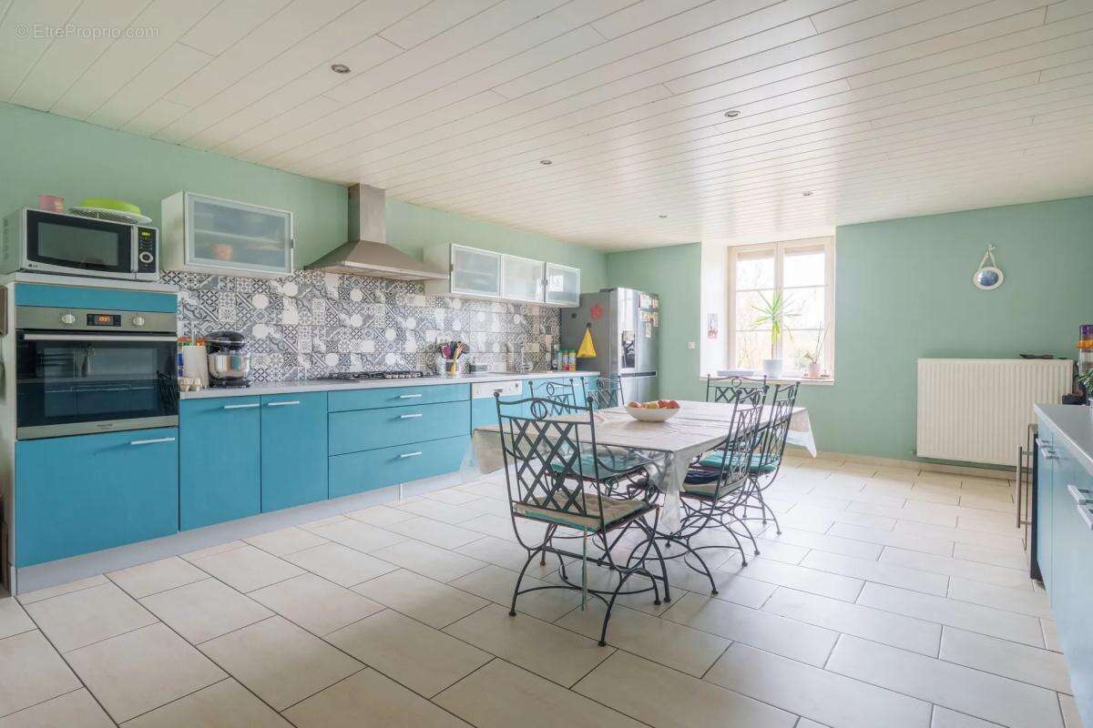 Maison à VAL-DE-MEUSE