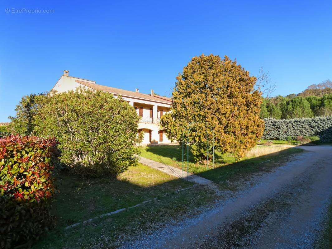 Maison à BAGNOLS-SUR-CEZE