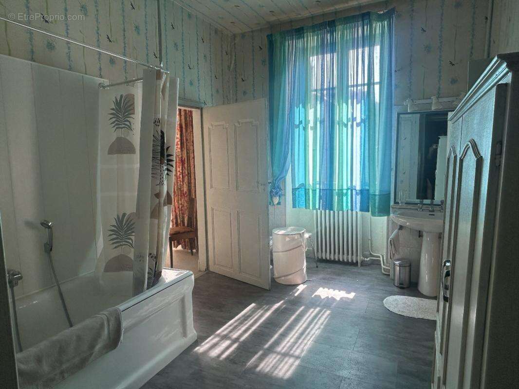 Maison à REQUISTA