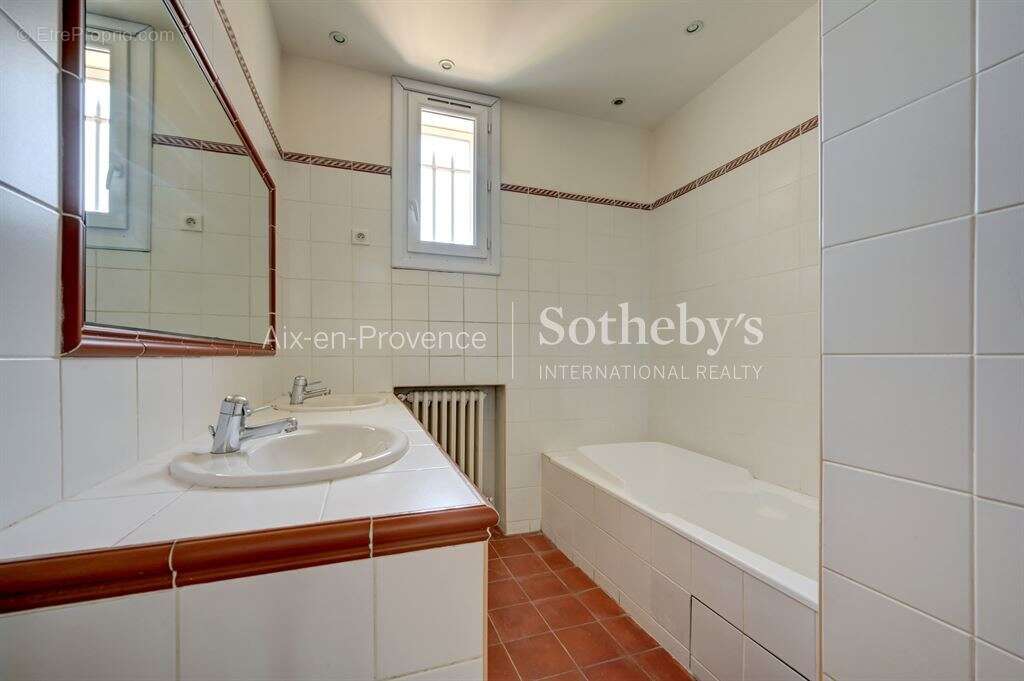 Maison à AIX-EN-PROVENCE