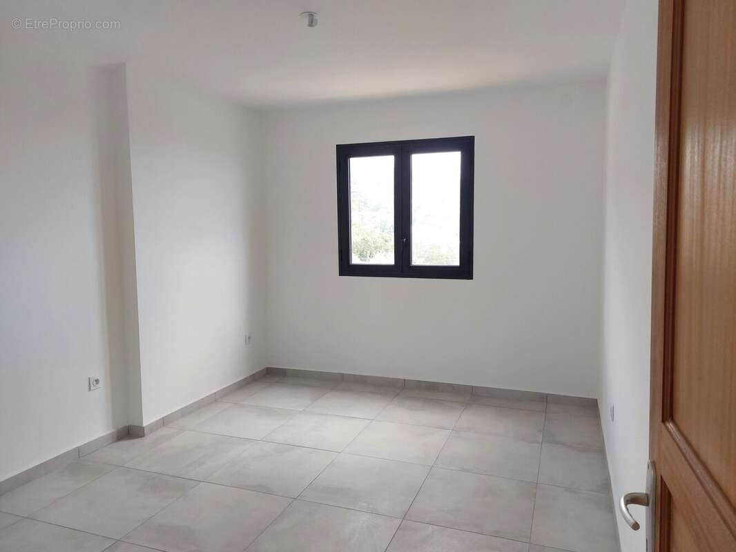 Maison à SAINT-DENIS