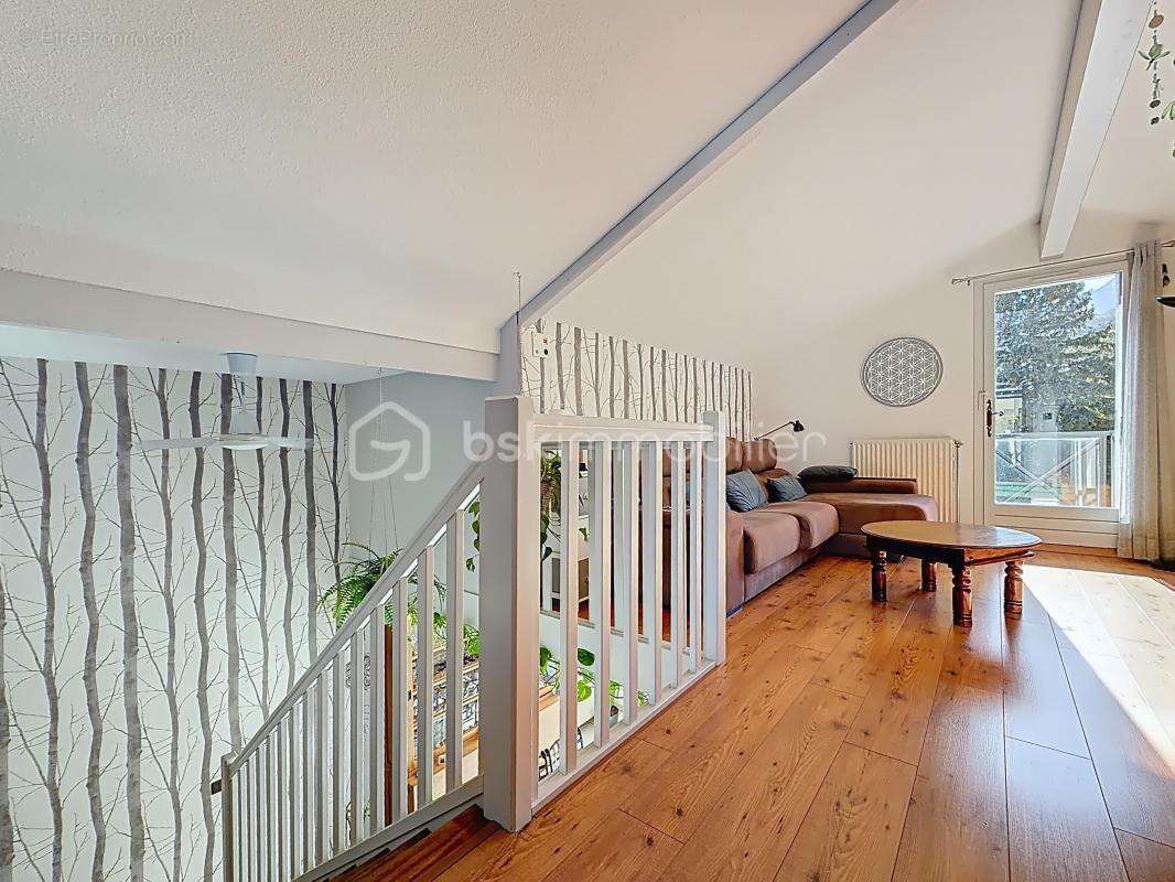 Appartement à FONTAINE