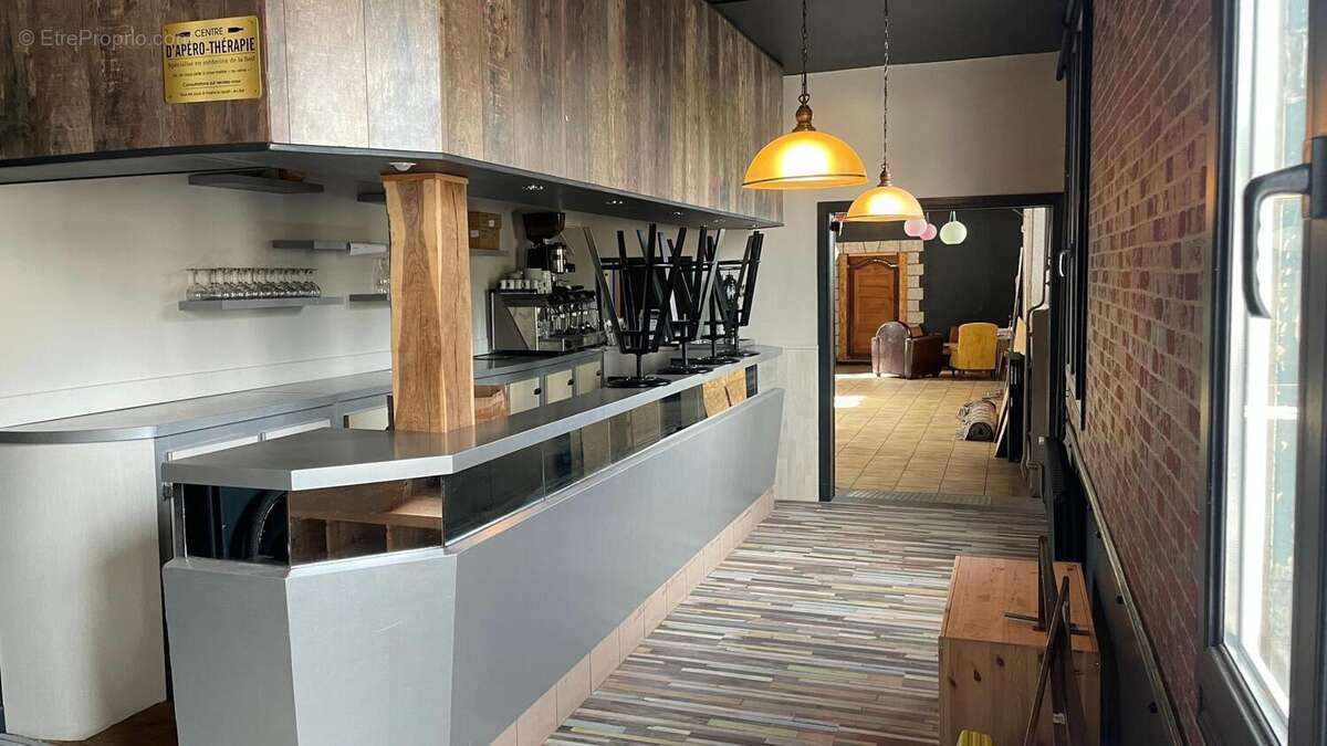 Photo 3 - Commerce à RIOM-ES-MONTAGNES