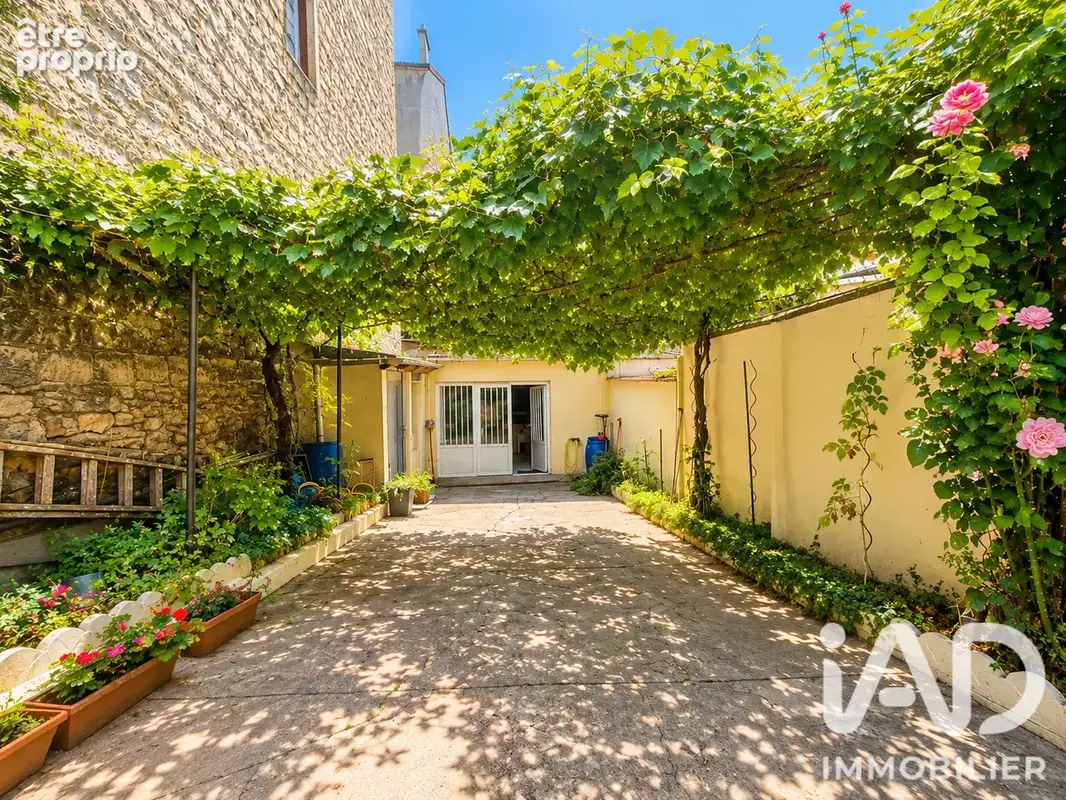 Photo 1 - Maison à SAINT-DENIS