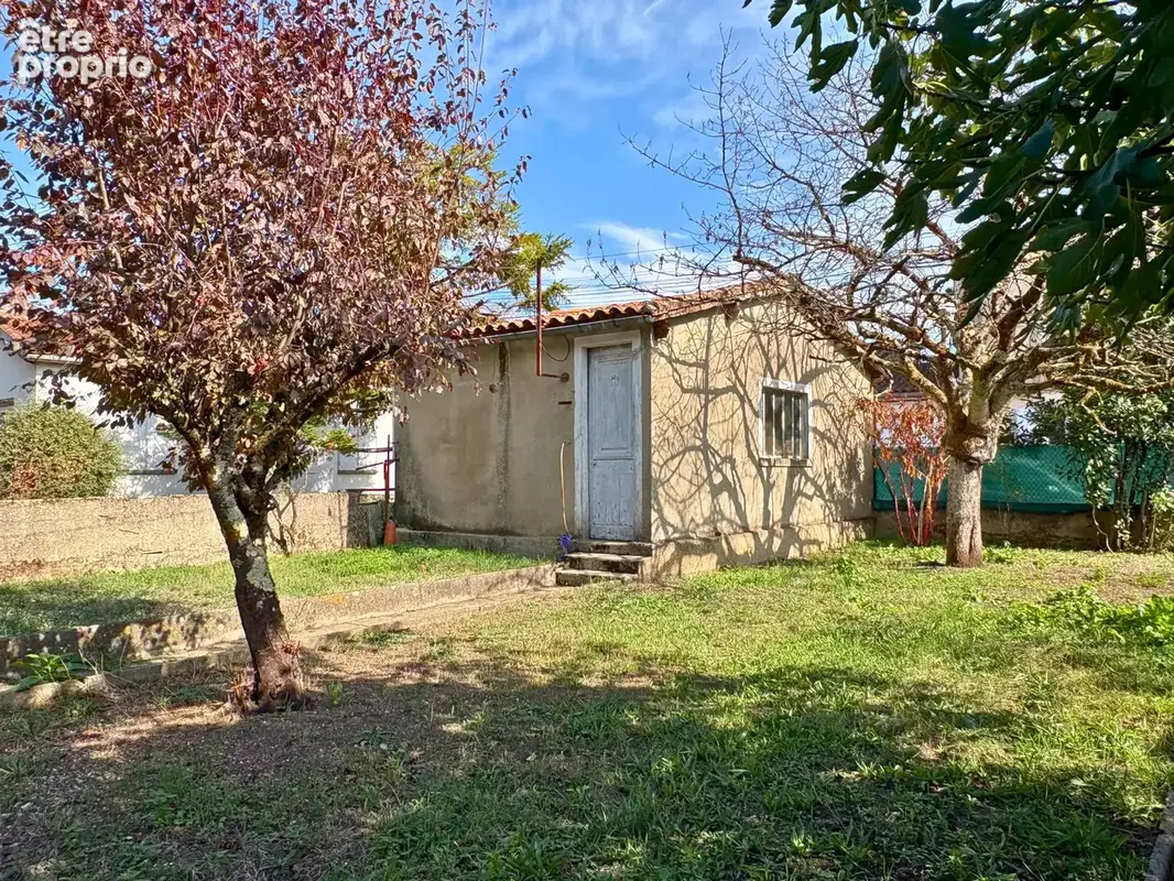 MAISON DE VILLE avec jardin arboré de 260 m2 et garage, à 450 m du Jardin Public ! - photo 21