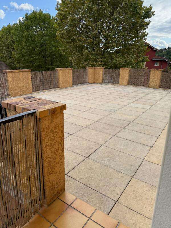 Appartement à SAINT-QUENTIN-FALLAVIER