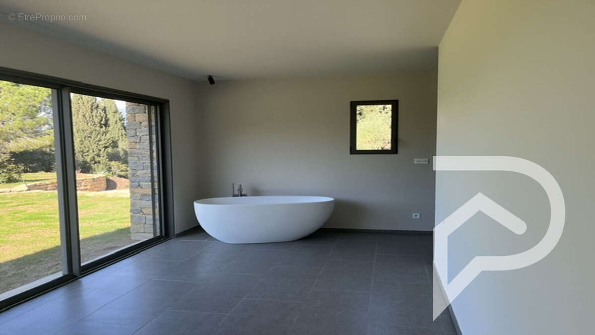 Maison à LA CADIERE-D&#039;AZUR