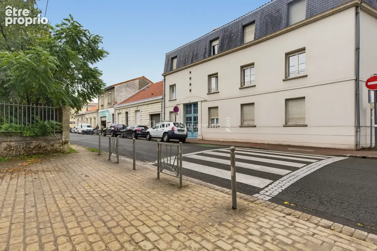 Le bouscat   t2 meublé de 25 m2 rénové - photo 12