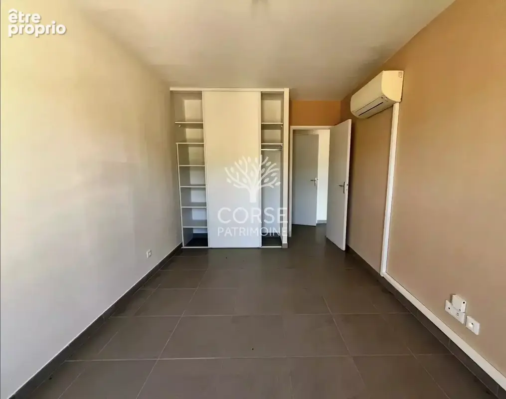 Appartement T4 Duplex avec jardin - photo 5