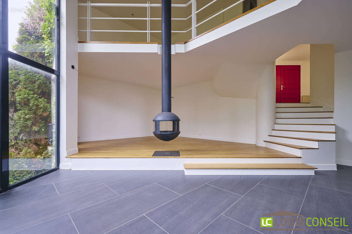 Maison à L'HAY-LES-ROSES