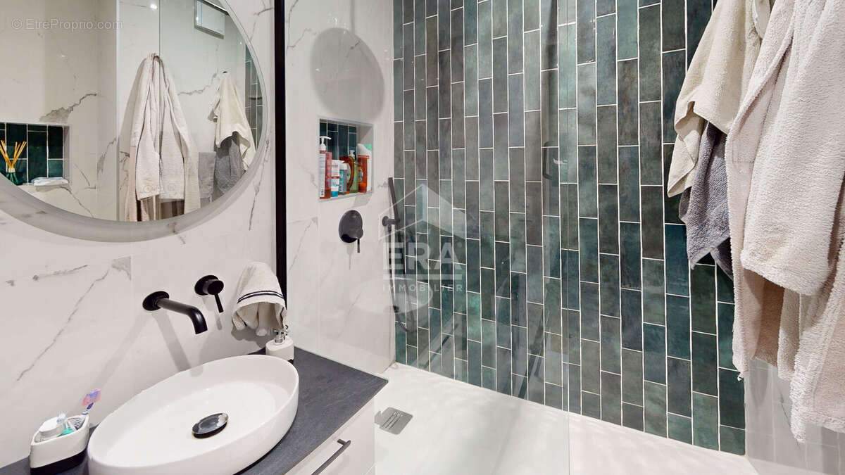 Appartement à PARIS-19E