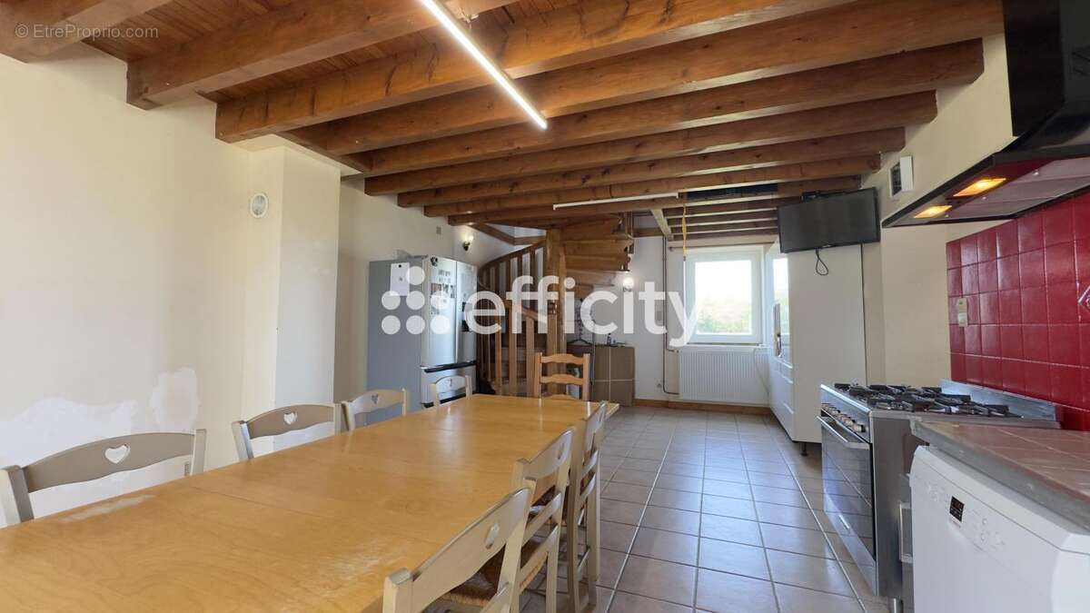 Maison à REVEL-TOURDAN