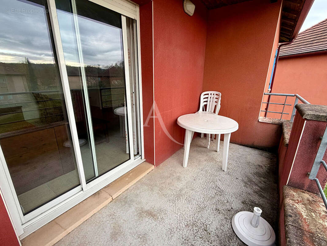 Appartement à PRAYSSAC