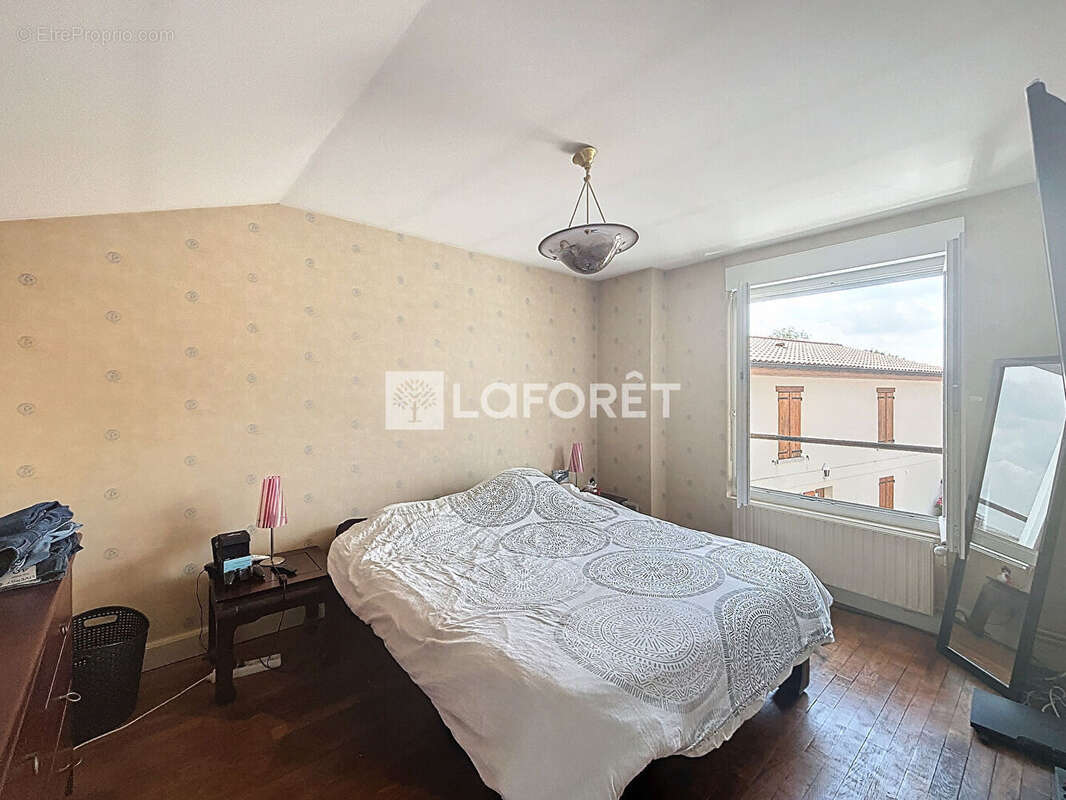 Appartement à COURTISOLS