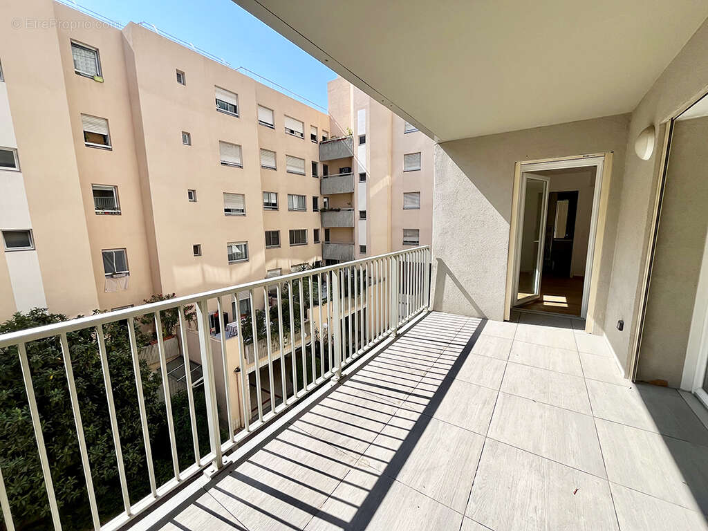 Appartement à MARSEILLE-6E