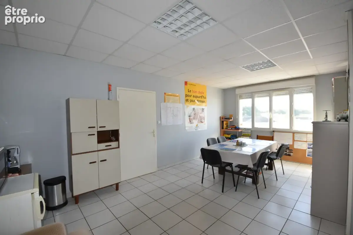 Bâtiment industriel en viager occupé à Gueugnon par Monsieur 71 ans - photo 9