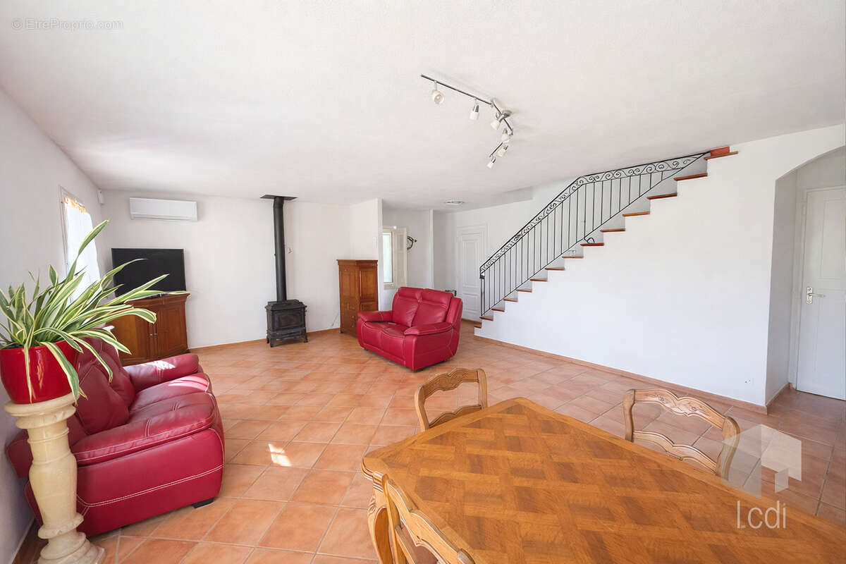 MONTELIMAR, maison de 130 m2, 5 chambres - photo 6