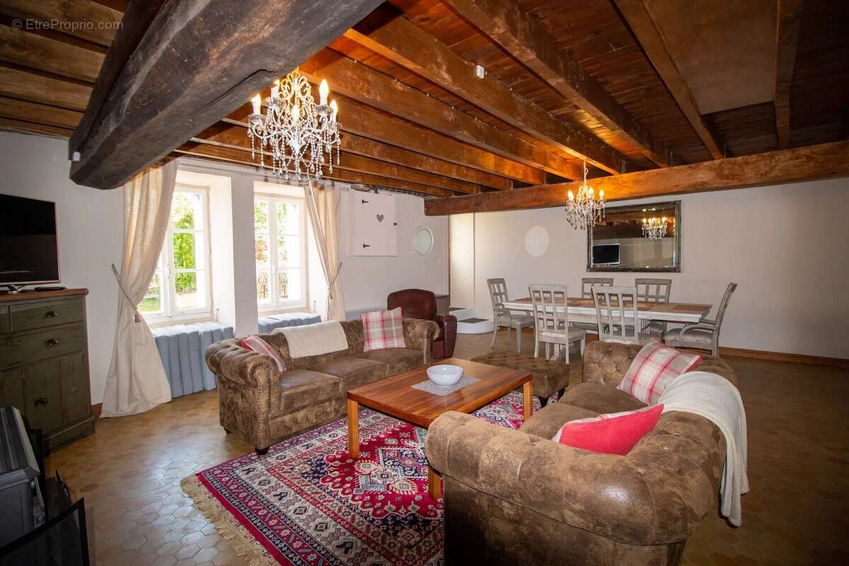 Maison à VERTEILLAC