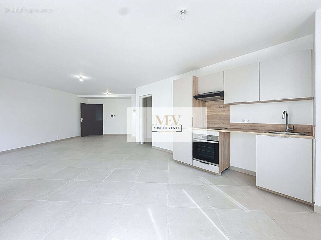 Appartement 4 Pièces de 92m² avec jardin, (lot 005) MONTEVRAIN 77 - photo 2