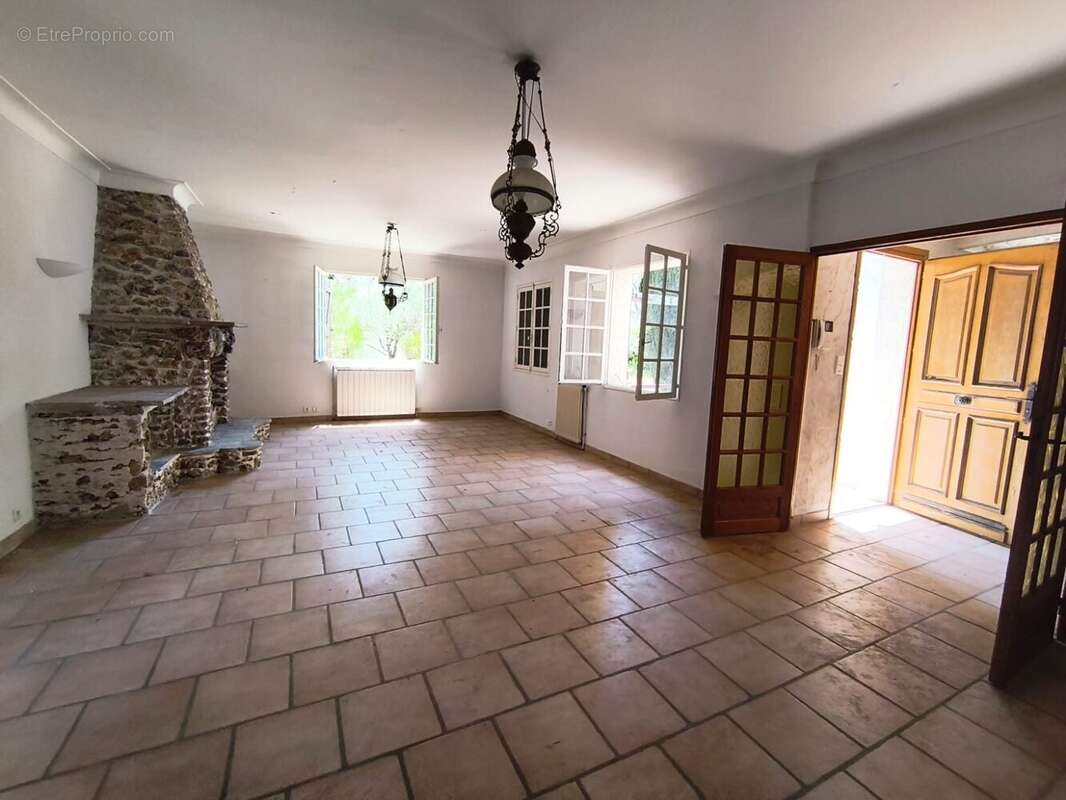 Maison à SAINT-RAPHAEL