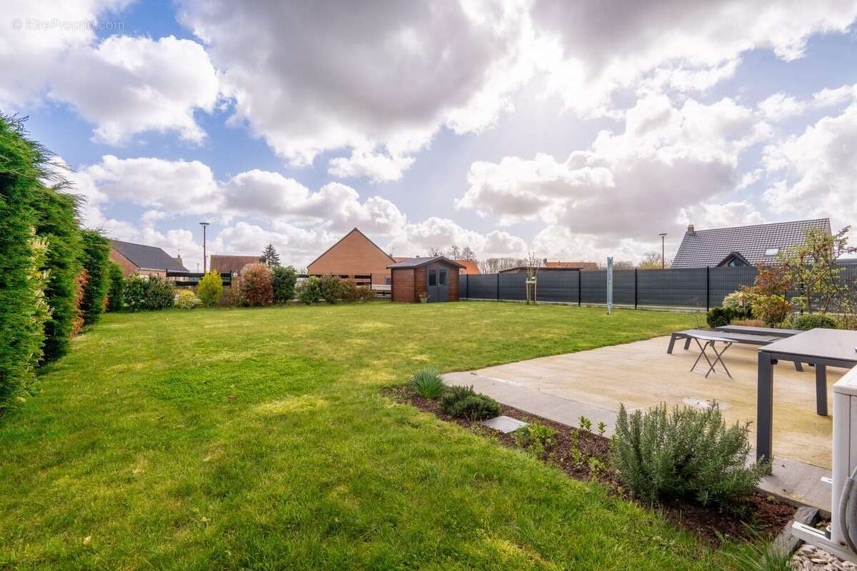 Maison à WEST-CAPPEL