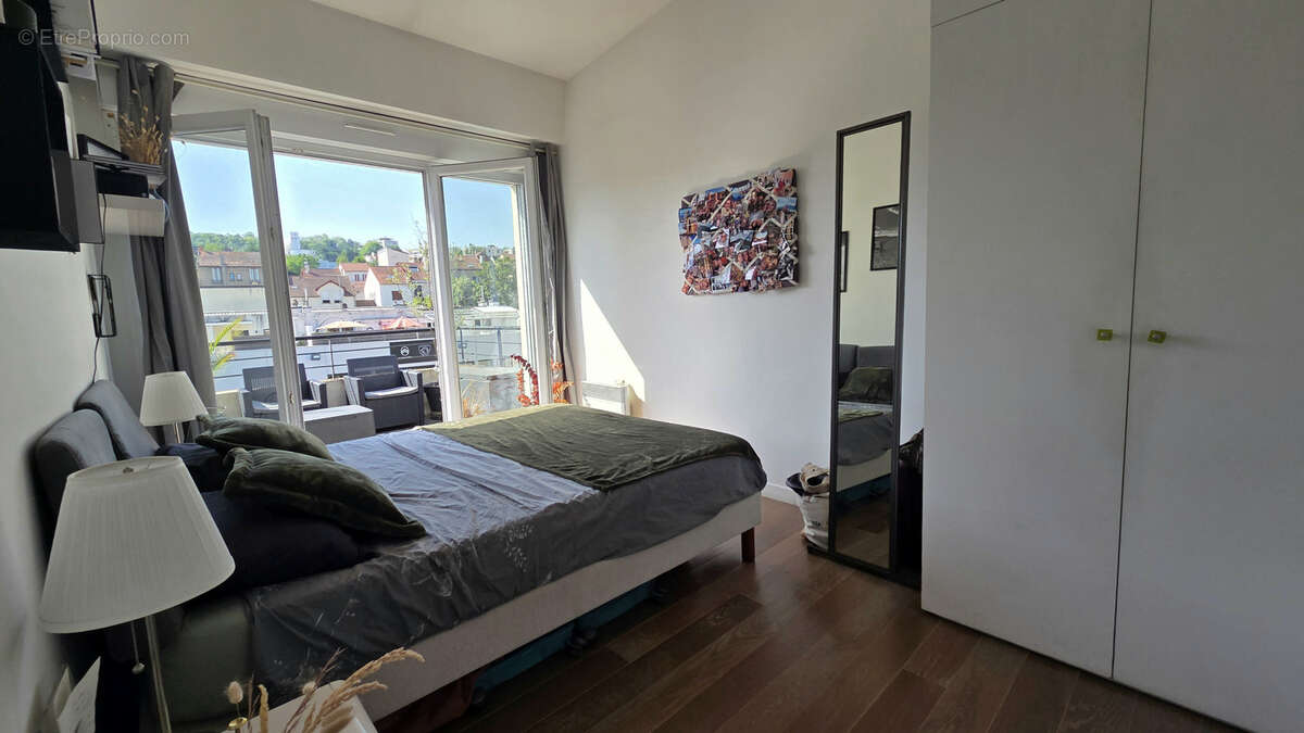 Appartement à NANTERRE
