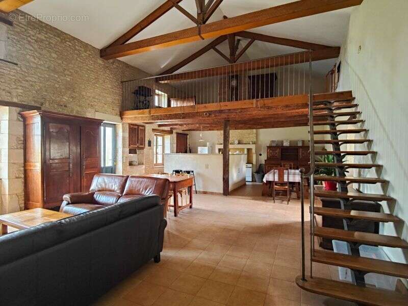 Maison à CIVRAY