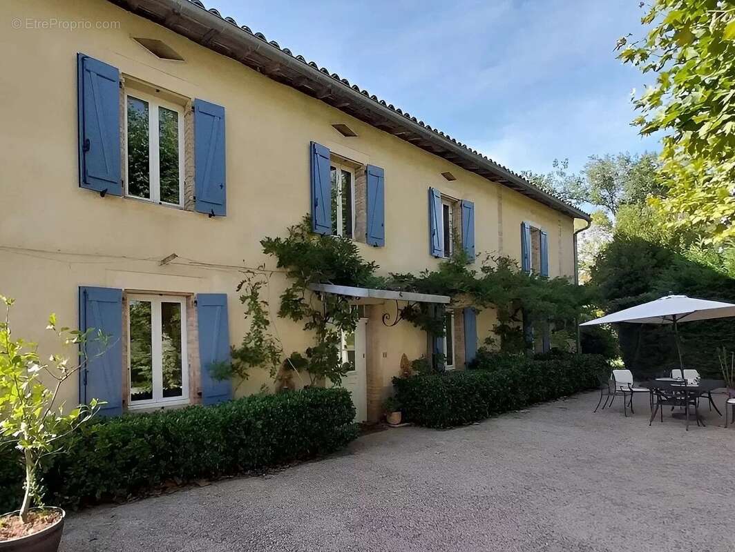 Maison à LISLE-SUR-TARN