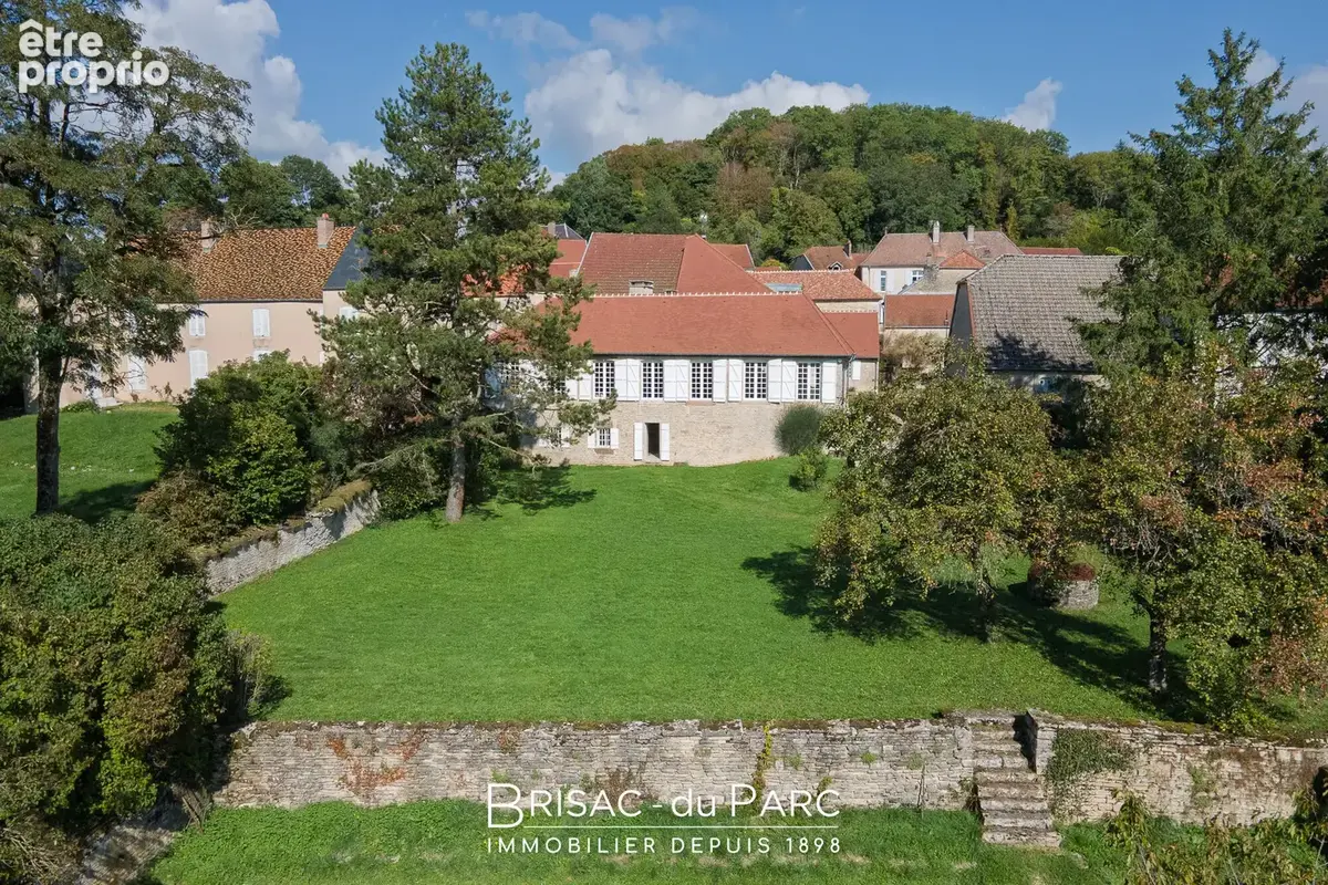 Maison 10 pièces 235 m² à vendre à Montsaugeon (52190) - photo 2
