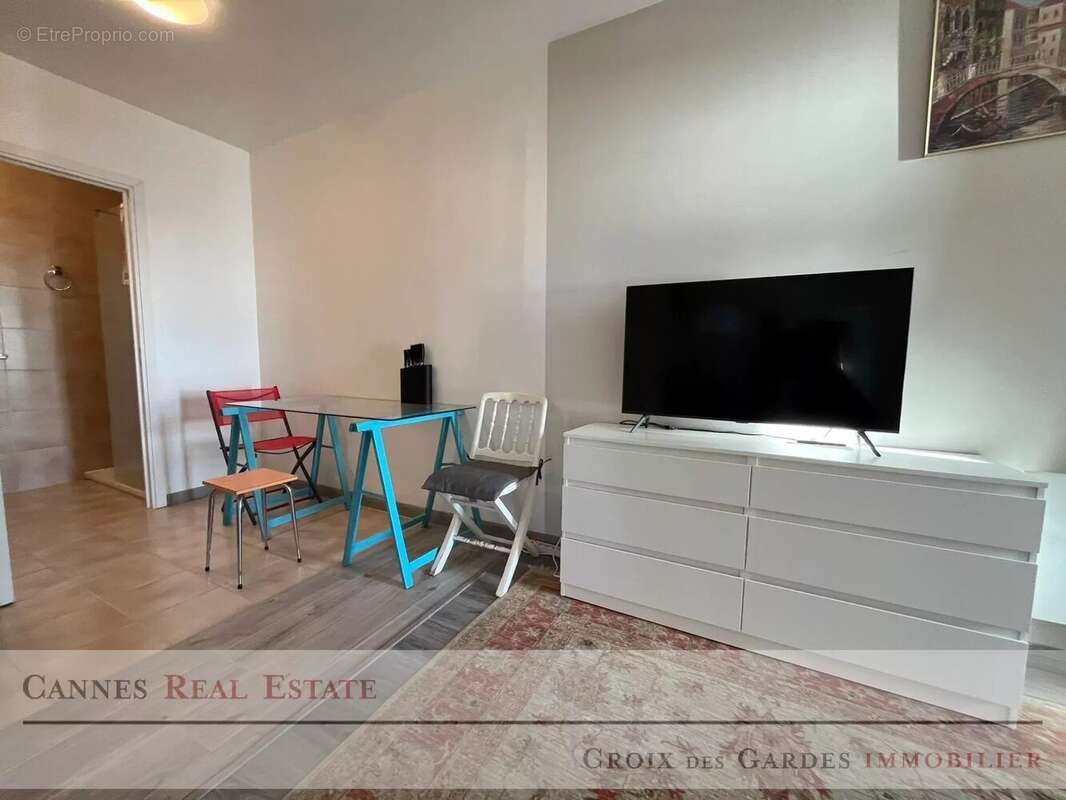 EXCLUSIVITÉ – Studio avec vue mer, piscine et accès privatif plage - photo 8