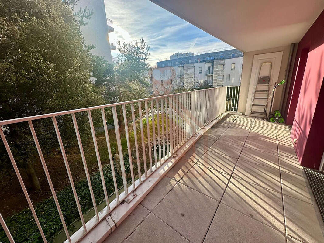 Appartement à L'HAY-LES-ROSES