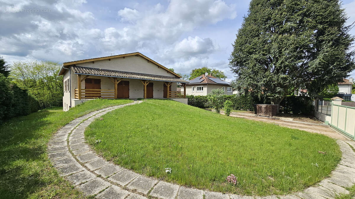 Maison à FRANCHEVILLE