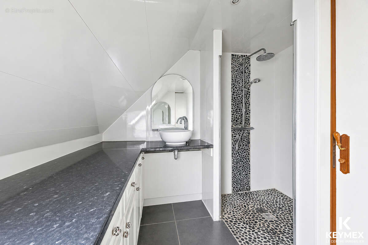 Maison familiale Bruyères Sur Oise 7 pièce(s) 118 m2, jardin, 4 chambres, gare, écoles et collège - photo 6