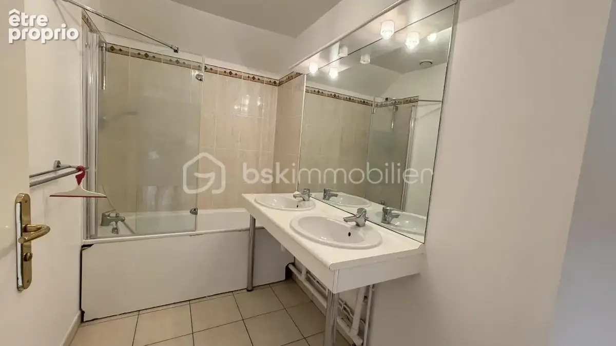 Appartement moderne avec terrasse en cœur de ville! - photo 6