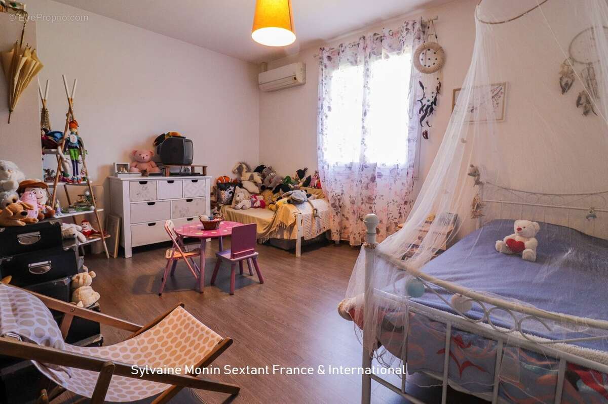 Maison à COULAURES