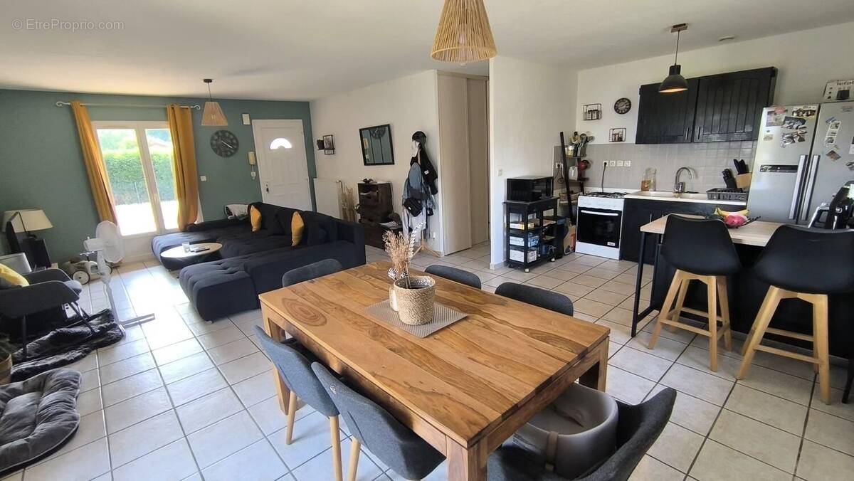 Maison à BELLEVILLE