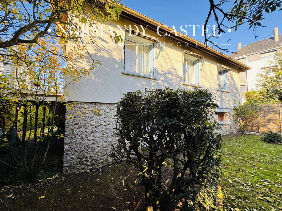 Maison à TROUVILLE-SUR-MER