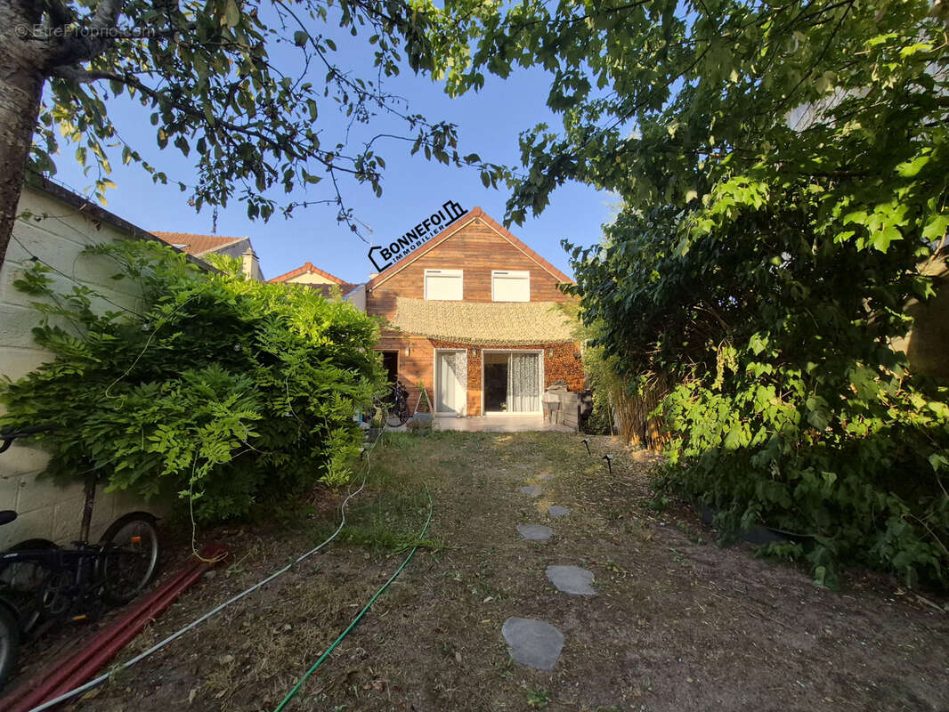 Maison à CHAMPIGNY-SUR-MARNE