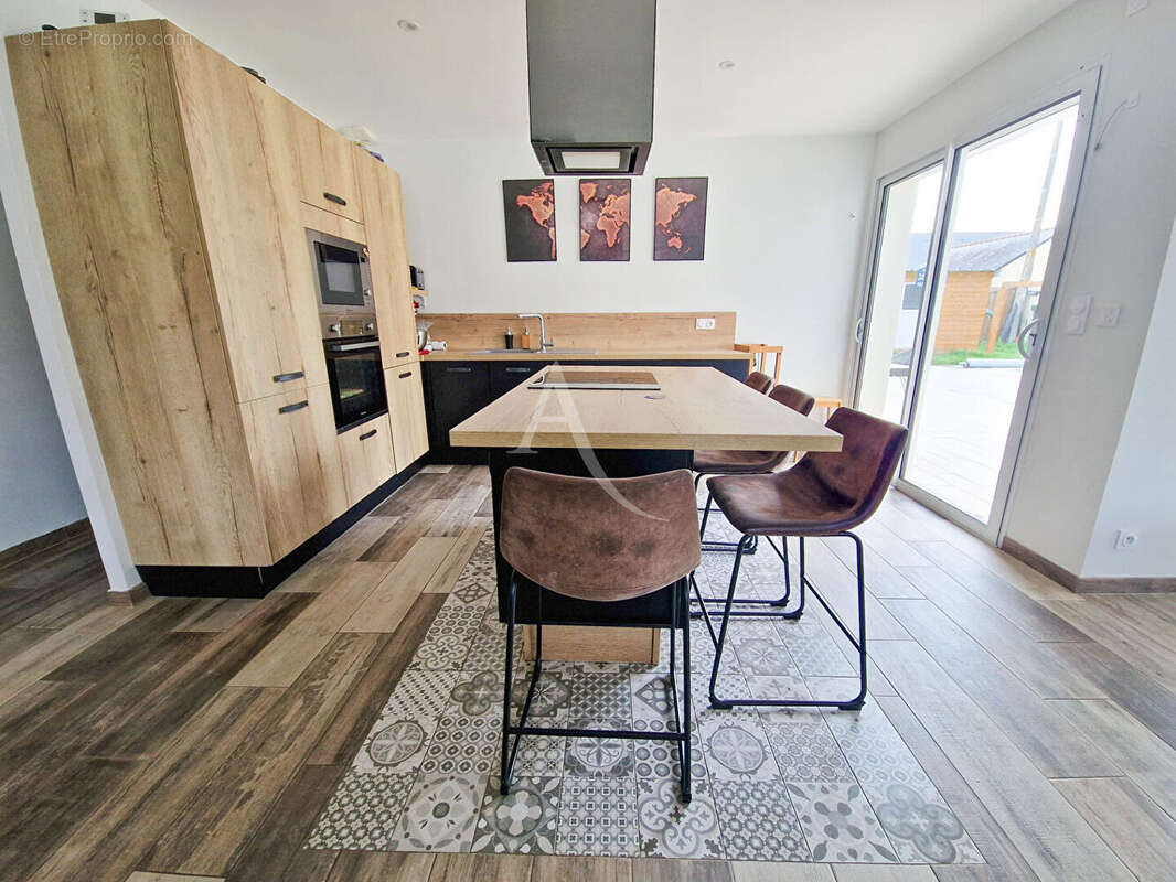 Maison à DOUE-LA-FONTAINE