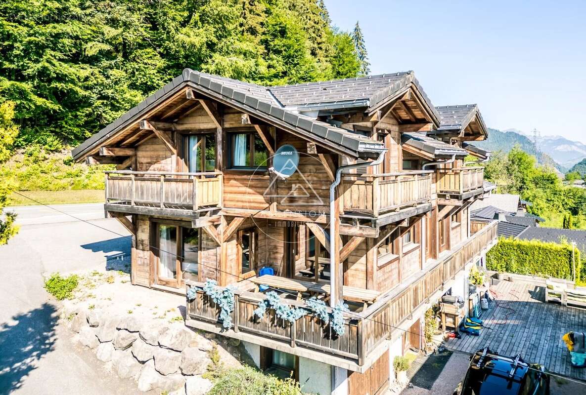 Superbe chalet 7 chambres avec appartement indépendant à proximité du centre de Morzine - photo 2