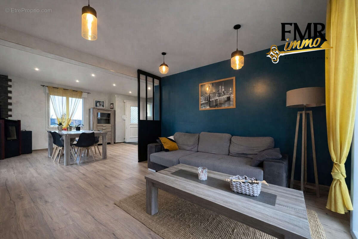 Maison à SAINT-PIERRE-SUR-DIVES