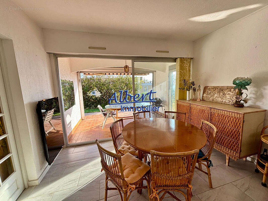 Appartement à SANARY-SUR-MER