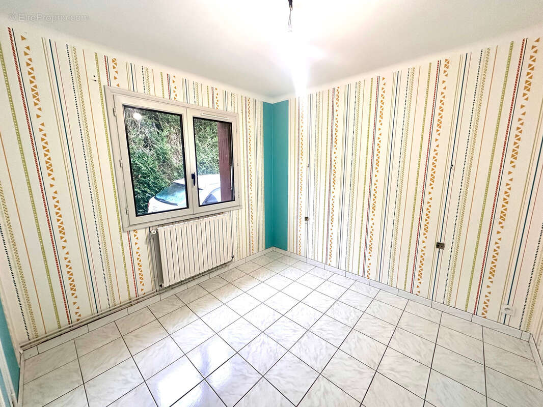 Maison avec jardin arboré et vue dégagée à Oleac-Dessus. EN VIDEO - photo 18