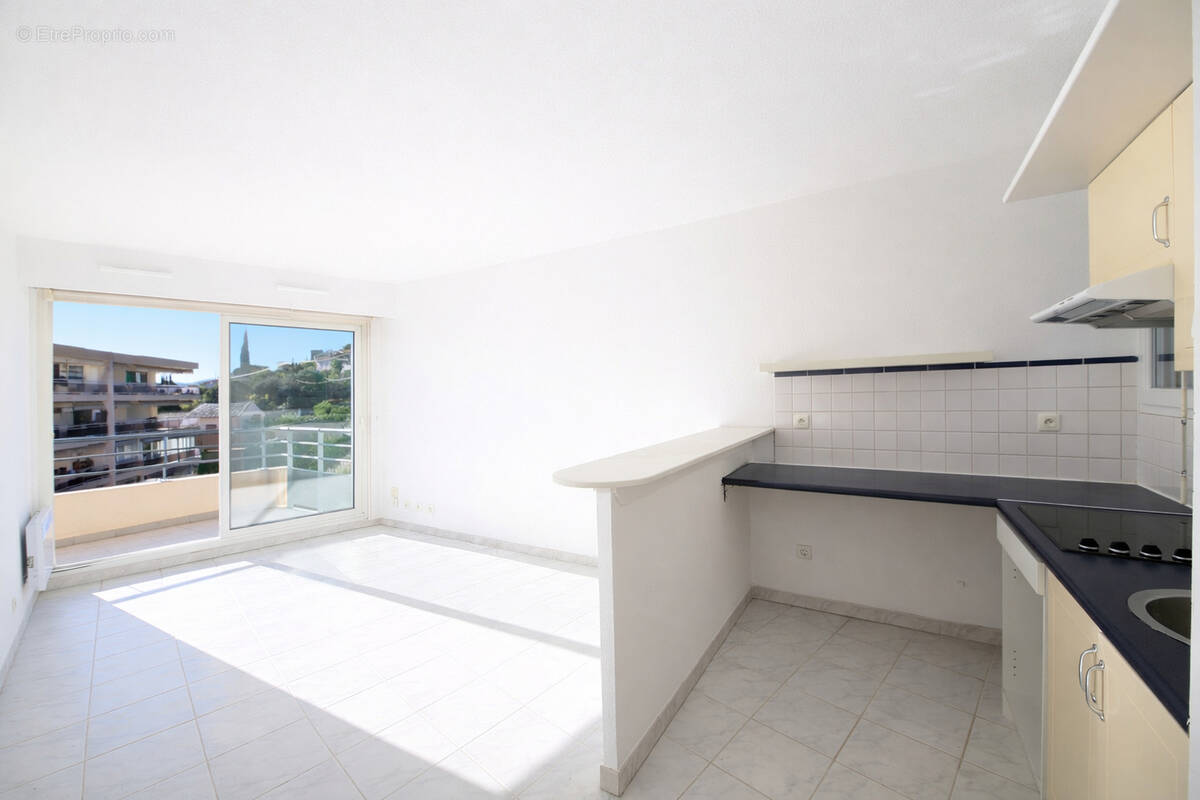 Appartement à MANDELIEU-LA-NAPOULE