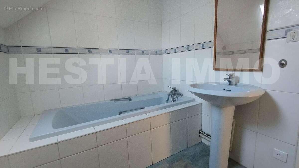 _copie-0_IMG_20250522_085703 - Maison à LA CHAPELLE-SUR-ERDRE