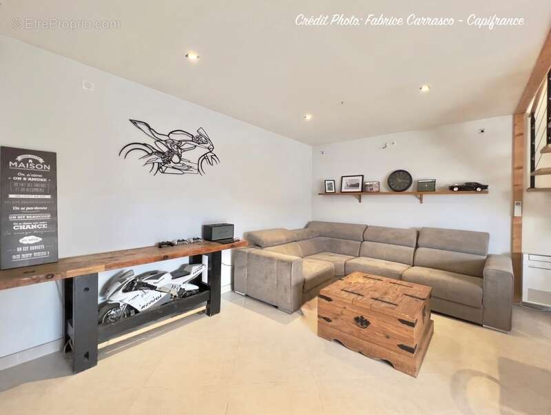 Maison à SAINT-BONNET-PRES-RIOM