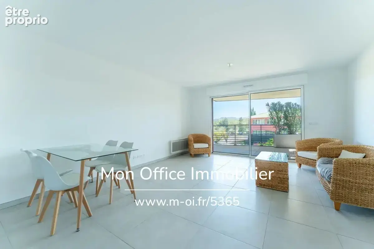 Référence : 6919-MAC - Appartement - T3 - 66m2 - Terrasse - Parking - Aix-en-Provence - La Duranne - 13100 - photo 3