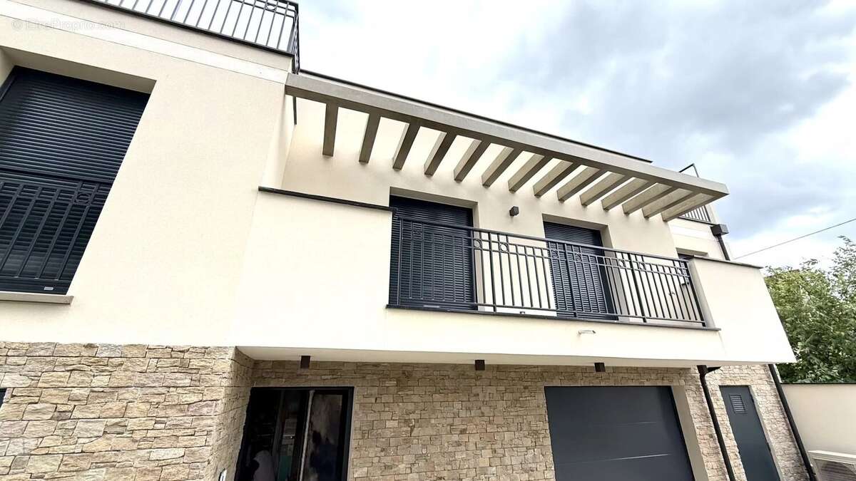Appartement à NEUILLY-SUR-MARNE
